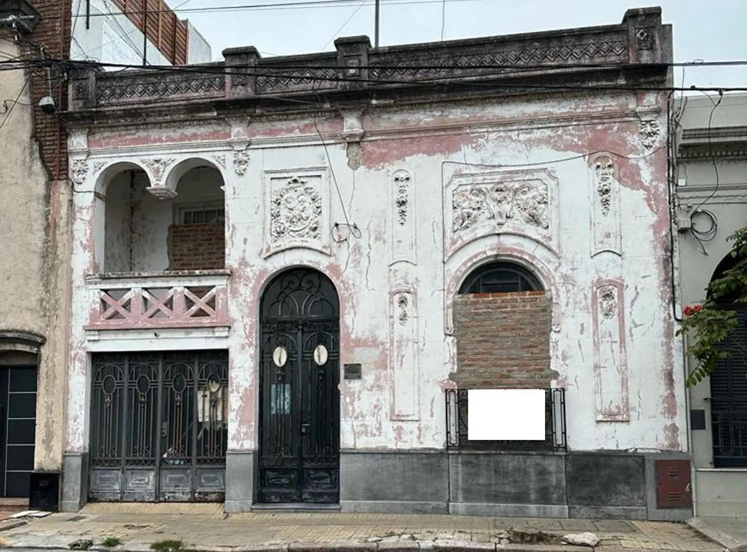Casa a refaccionar con gran terreno 8,40x 54 mts. 4