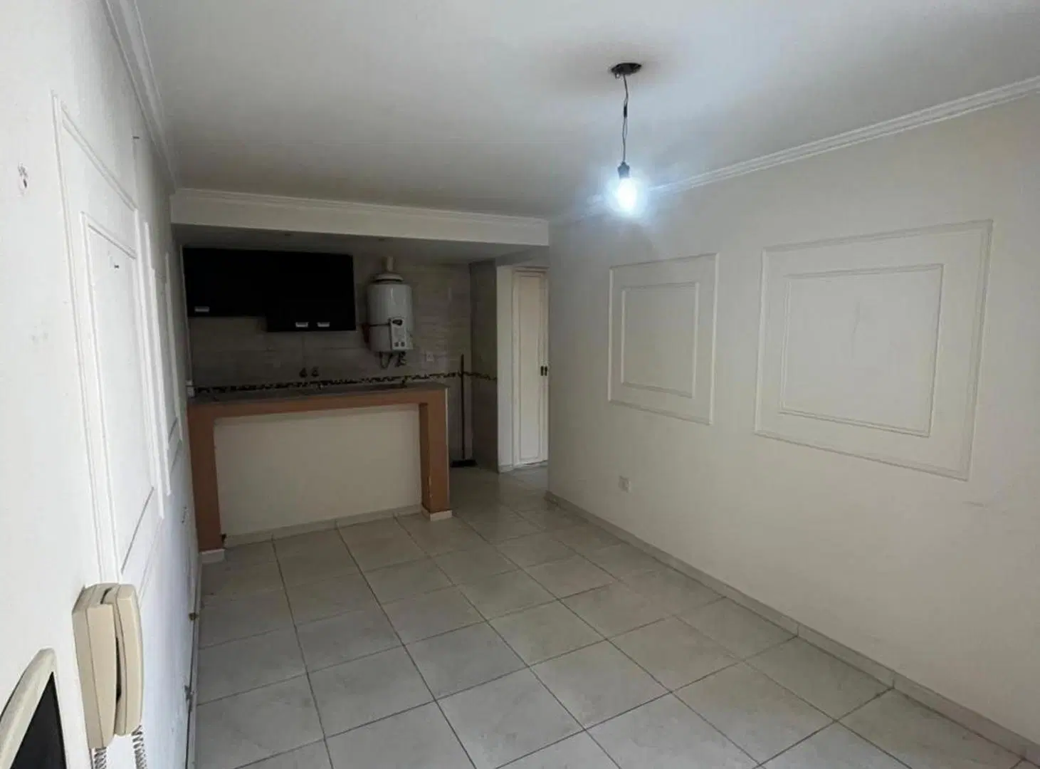 REMAX ALQUILA DEPARTAMENTO 4
