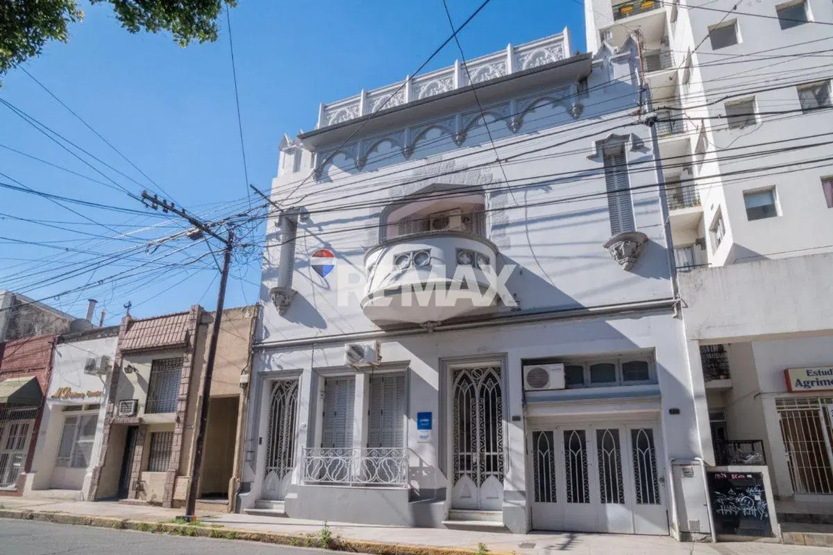 PLANTA ALTA DE JERARQUIA EN BARRIO CENTRO SUR 2
