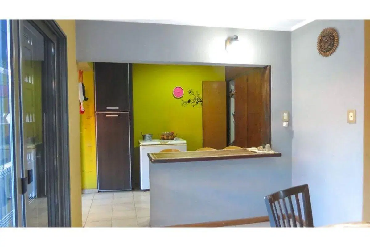 CASA EN BARRIO CANDIOTI SUR 4