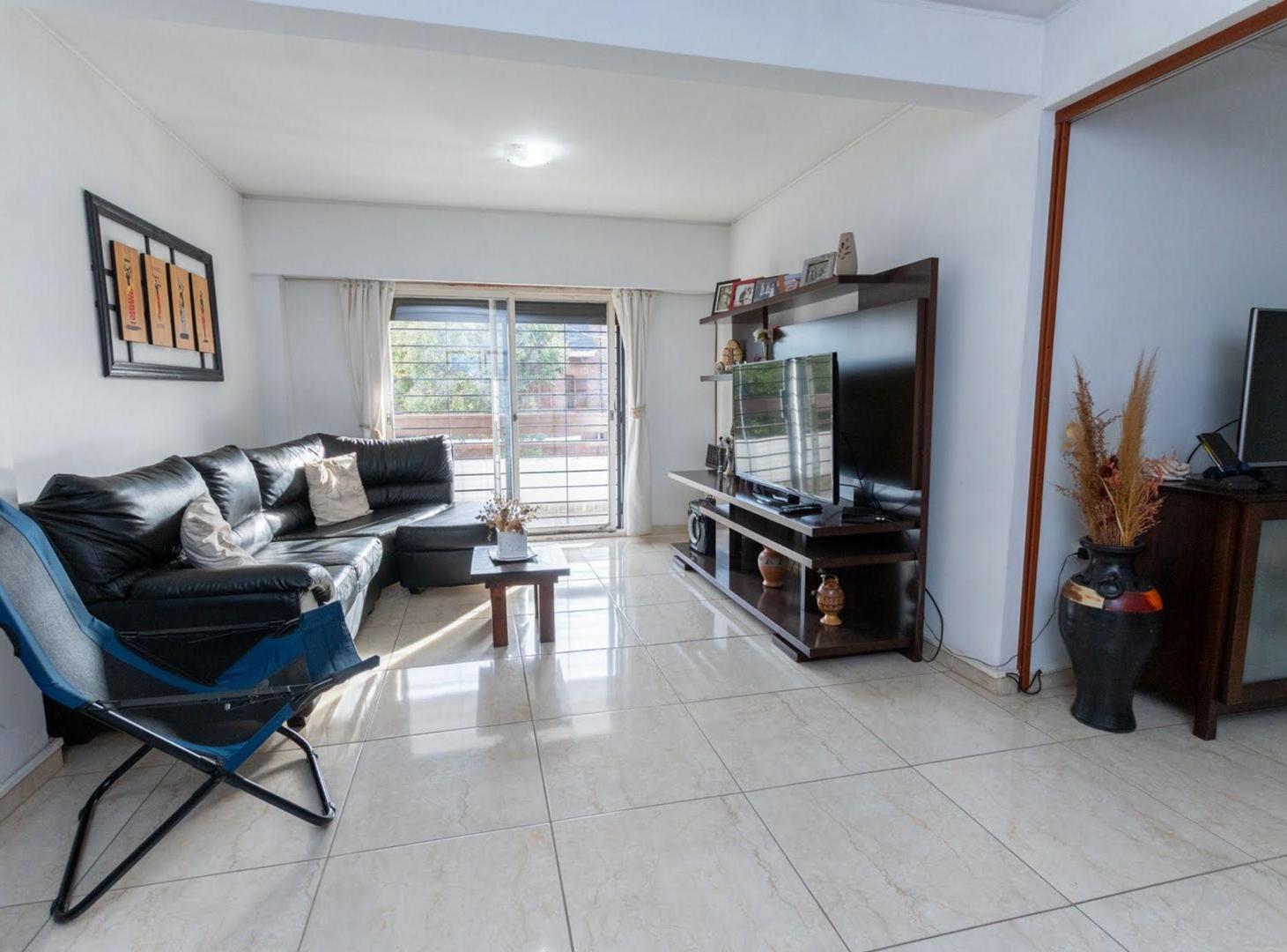 Foto de DEPARTAMENTO 3 DORMITORIOS PISO EXCLUSIVO, imagen 1