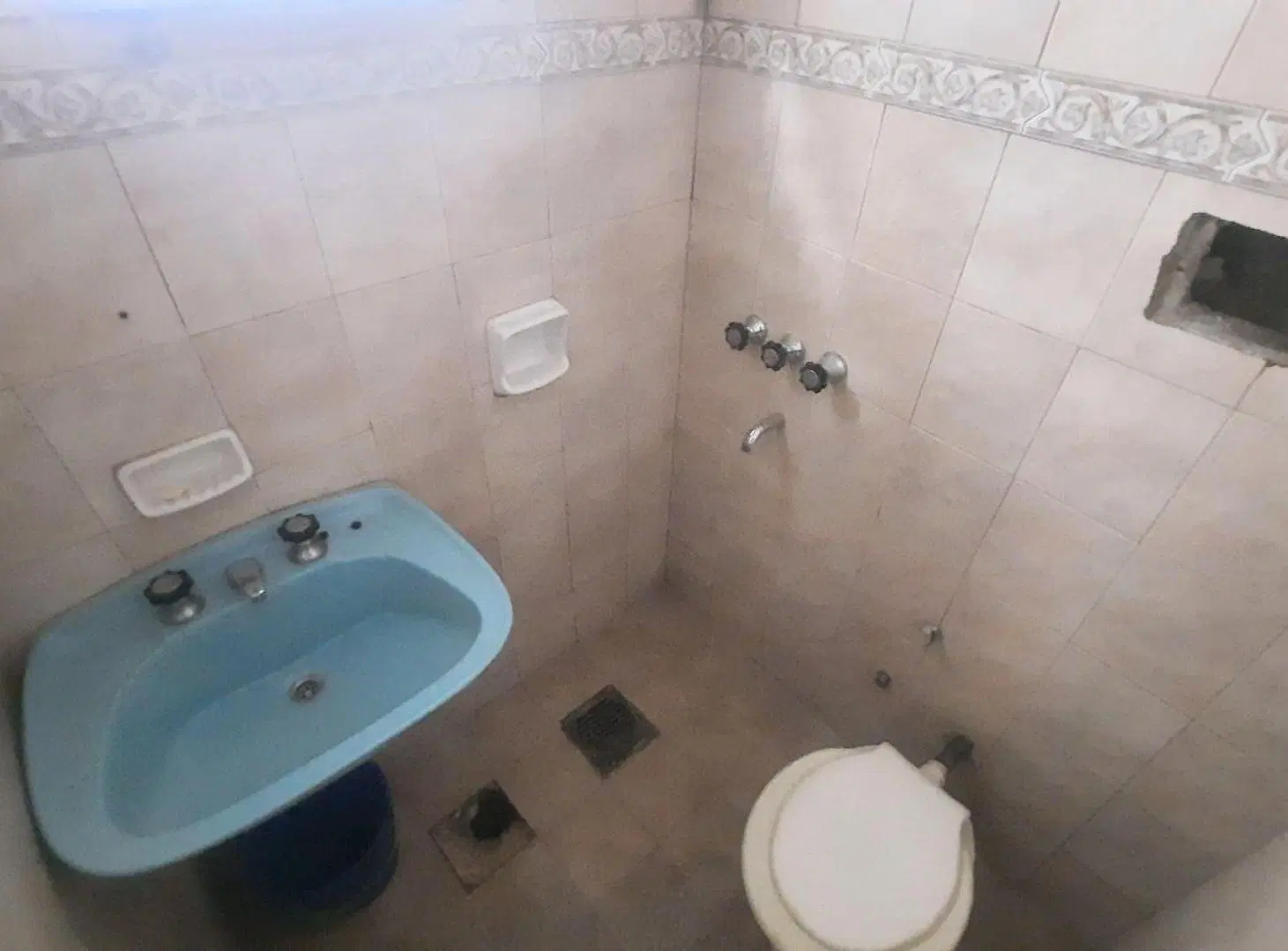 Casa al frente 2 Dorm - Barrio Roma 5