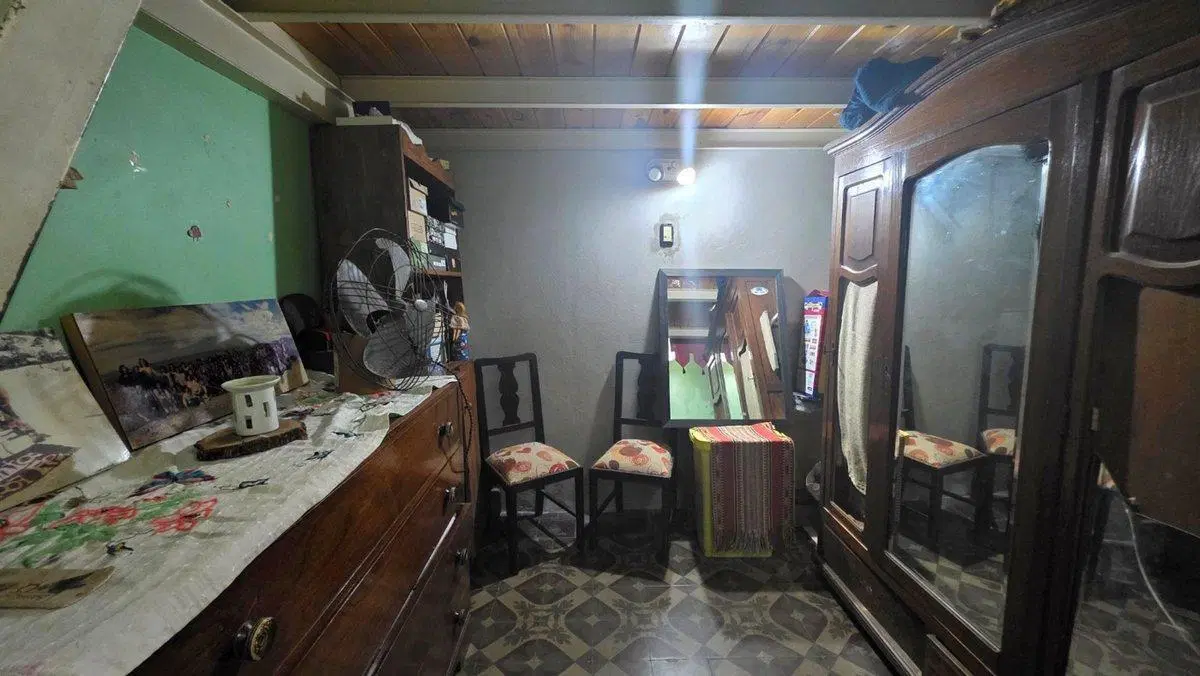 SE VENDE CASA DE DOS DORMITORIOS Y COCHERA Z. AVDA 8