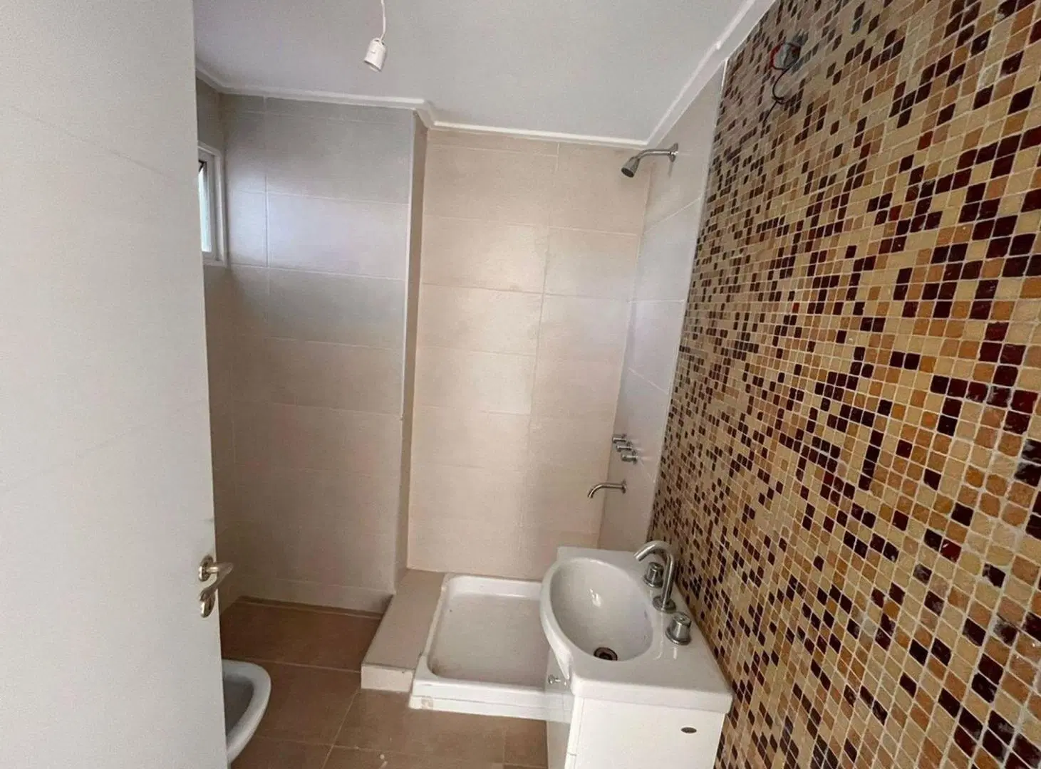 Departamento en venta ,zona estrategica Santo Tomé 4