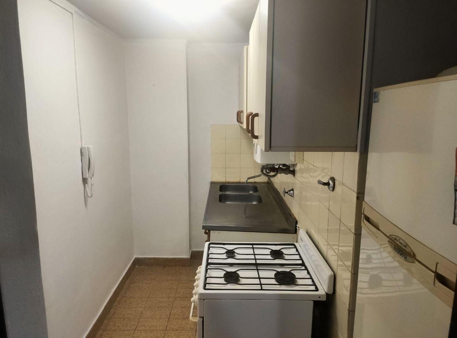 Foto de Amplio monoambiente en excelente ubicación!, imagen 1