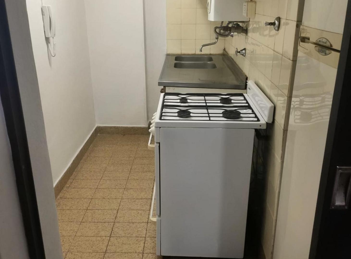 Foto de Amplio monoambiente en excelente ubicación!, imagen 5