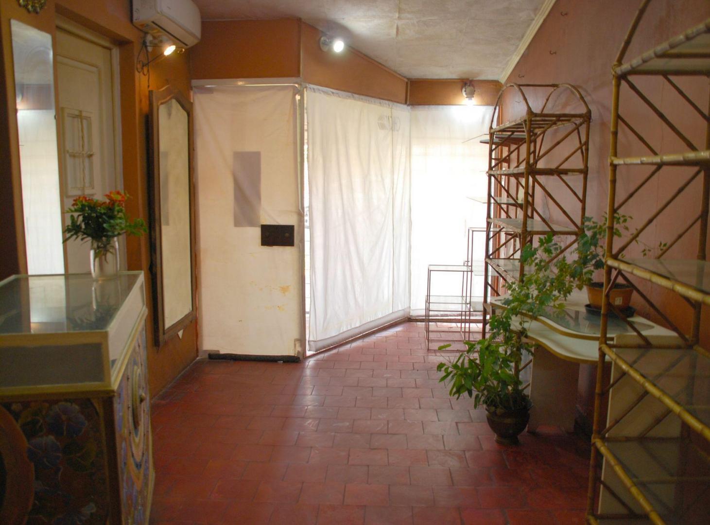 Foto de Alquiler Local Comercial en Guadalupe 24 mts, imagen 1