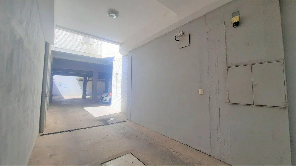 Venta Cochera Urquiza y Juan de Garay 5
