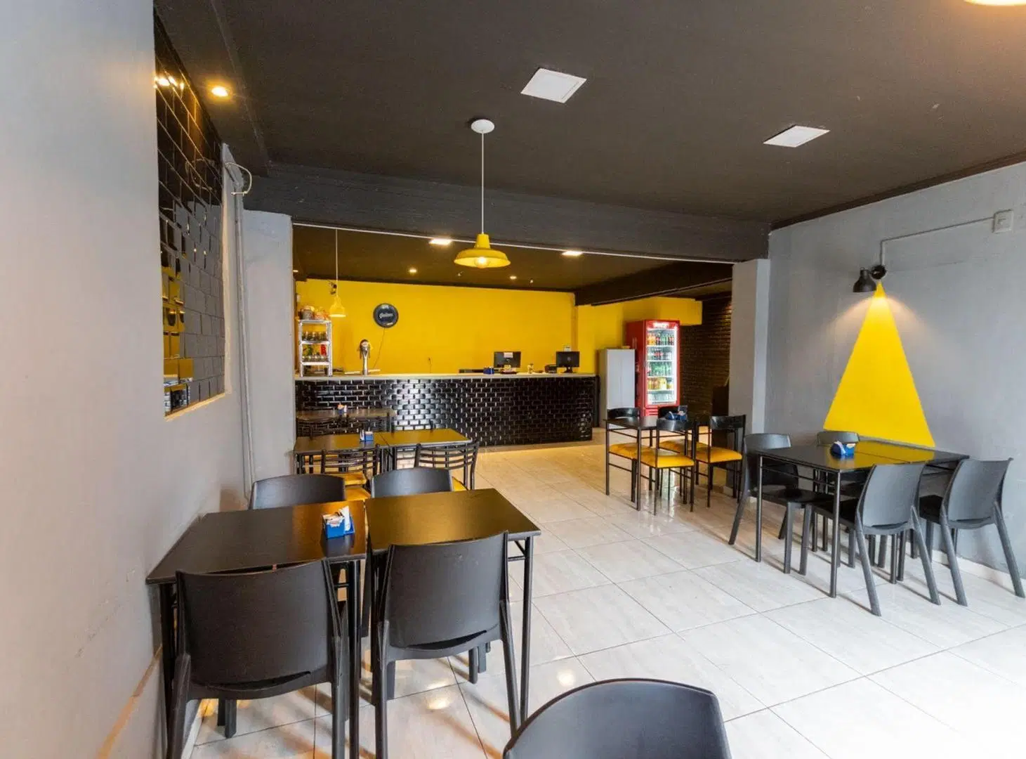 Venta LOCAL COMERCIAL sobre Av. General Paz 8