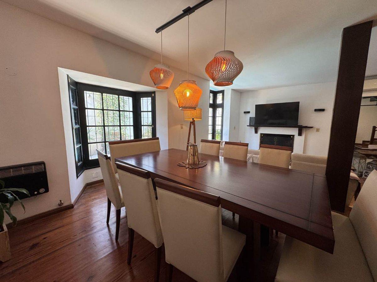 Foto de Casa en Barrio Gudalupe con patio y pileta, imagen 2