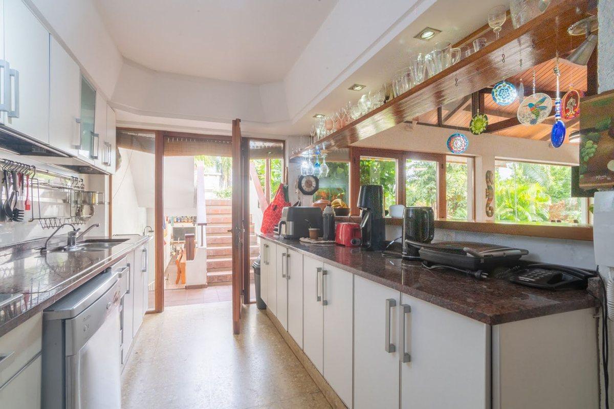 Foto de Casa única a la venta sobre la Costanera!, imagen 3