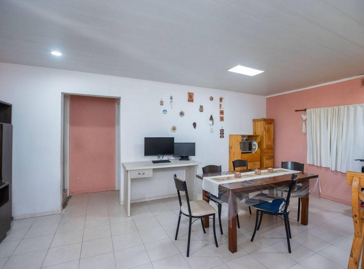 Foto de Casa 3 dorm , patio y cochera + Dpto 1 dorm PA, imagen 4