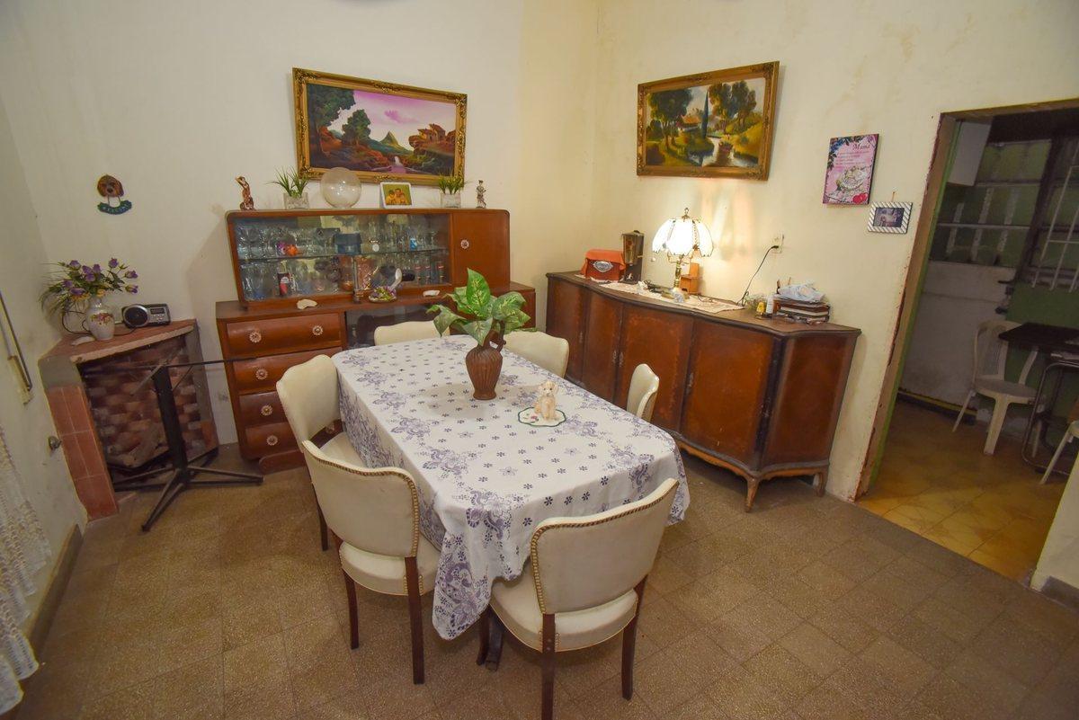 Foto de CASA EN VENTA ,ZONA SUR A METROS DE AV. FREYRE., imagen 3