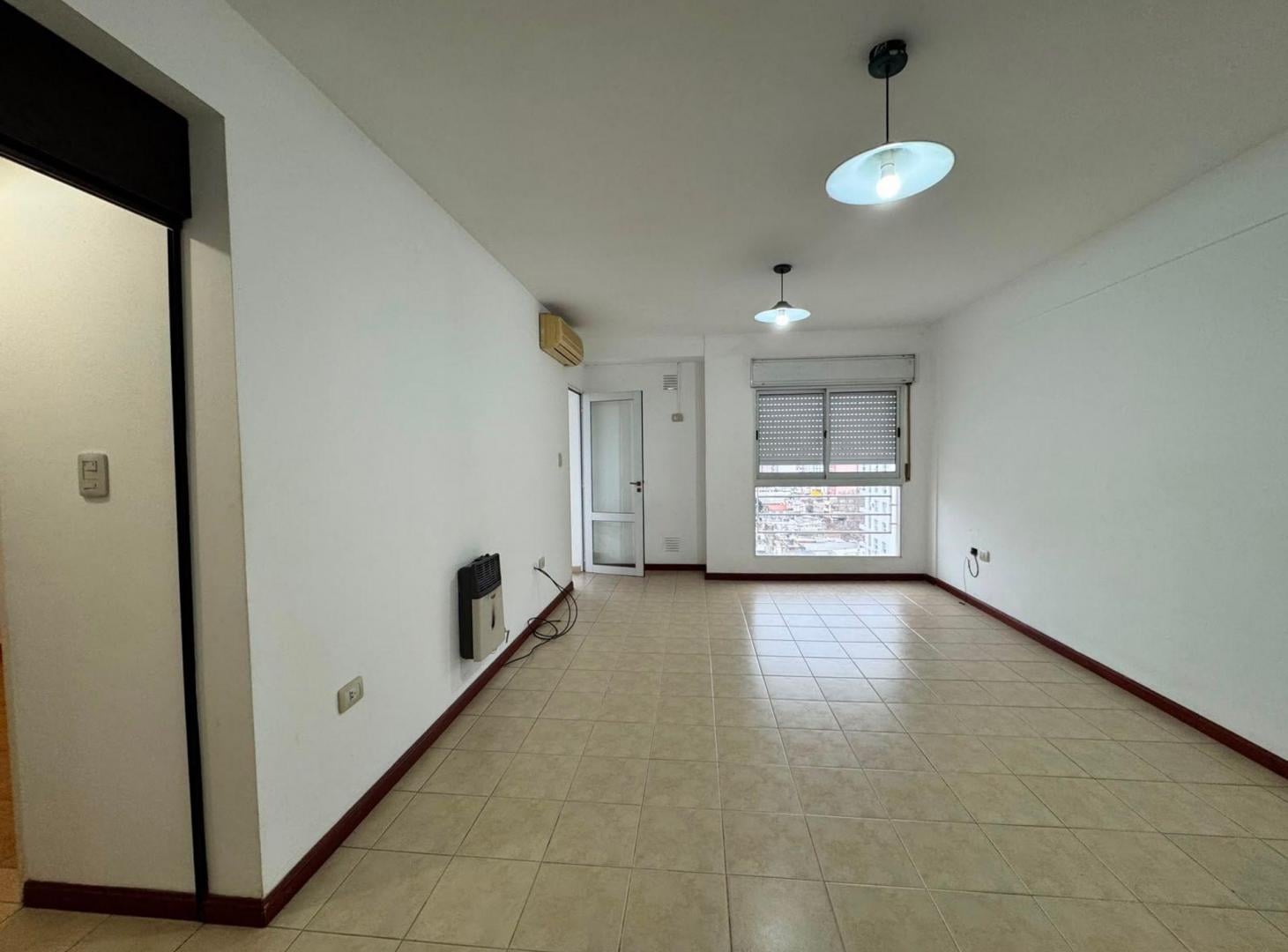 Foto de VENTA departamento 2 dorm con balcón, imagen 1