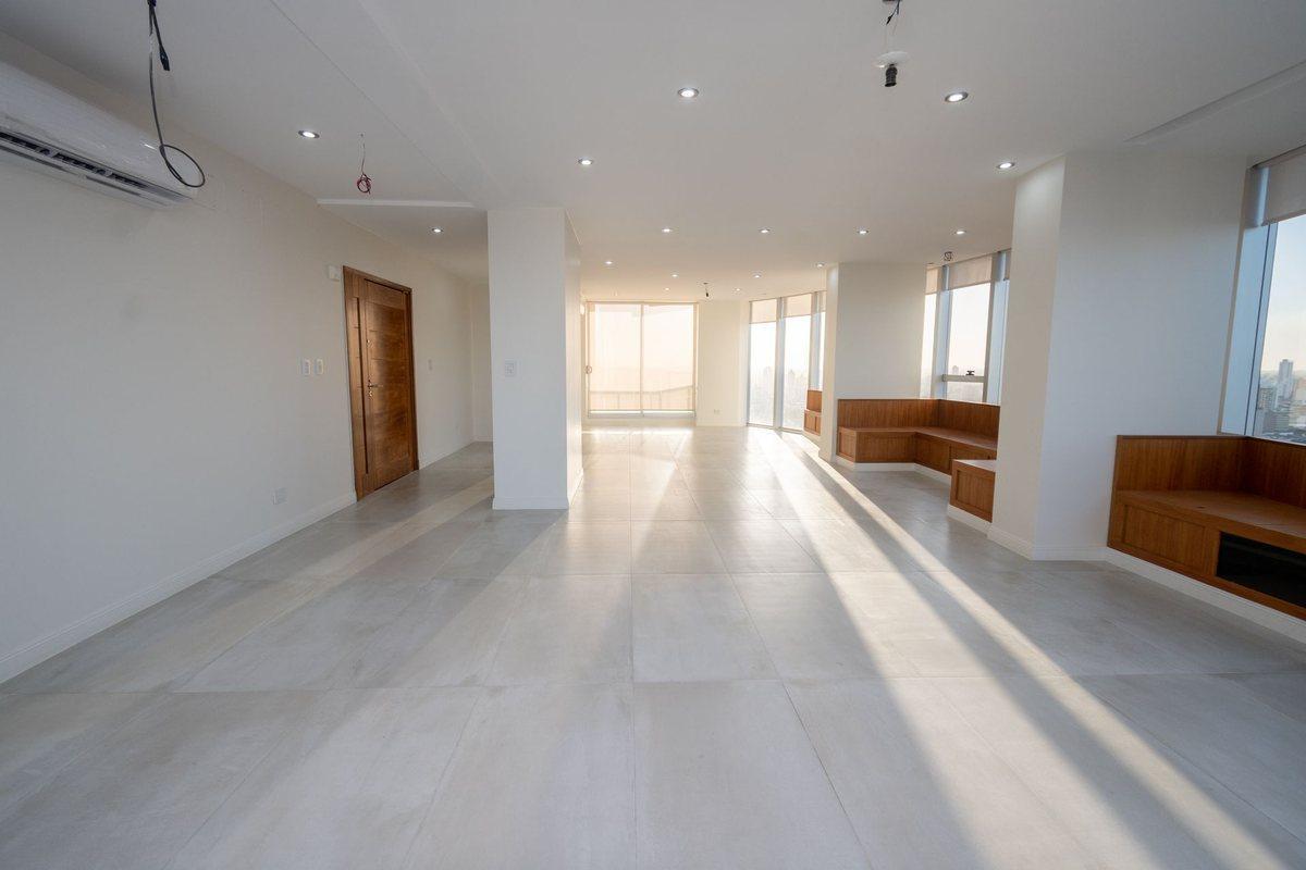 Foto de EXCLUSIVO PENTHOUSE EN AMARRAS CENTER ll, imagen 4