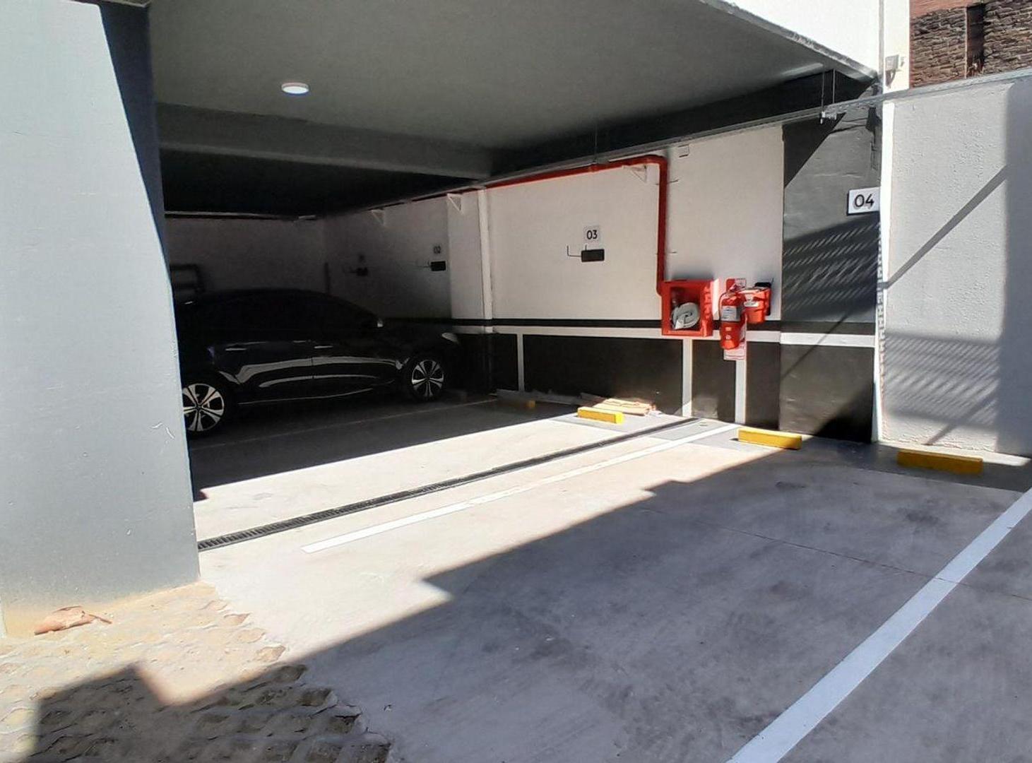 Foto de VENTA COCHERA PLANTA BAJA ENTRE BV A ESTRENAR, imagen 5