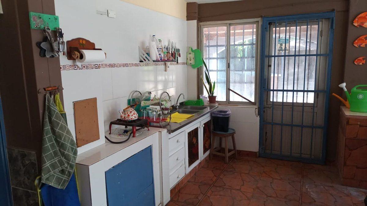 Foto de CASA QUINTA CON CANCHA DE TENIS EN SAUCE, imagen 5