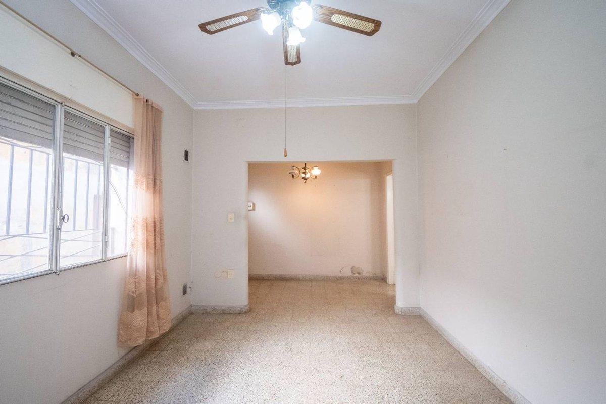 Foto de VENTA INTERNO DOS DORM C PATIO SOBRE AV PROX A BV, imagen 1