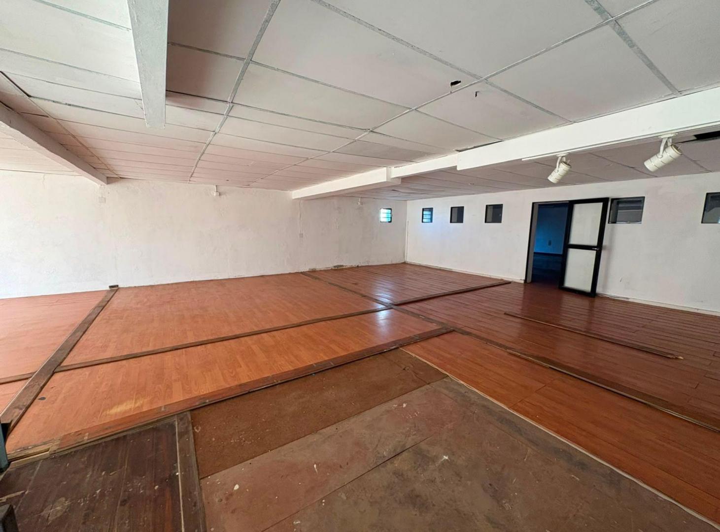 Foto de LOCAL COMERCIAL EN 7 DE MARZO Y LUJÁN SANTO TOMÉ, imagen 3