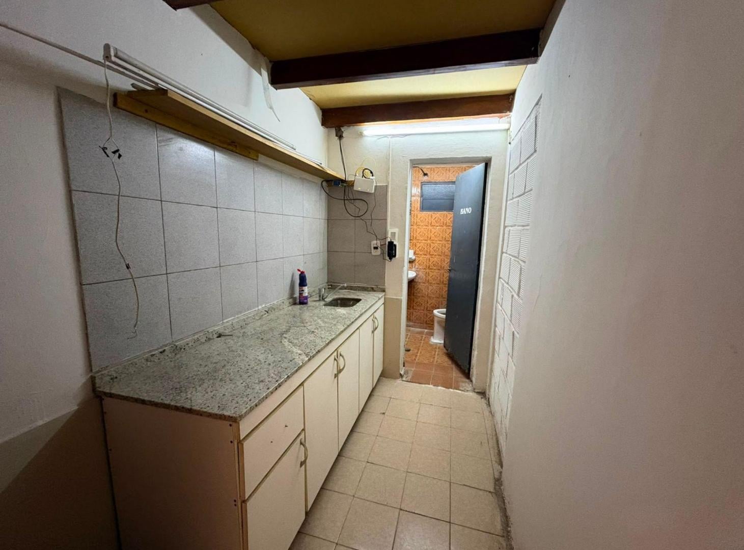 Foto de LOCAL COMERCIAL EN 7 DE MARZO Y LUJÁN SANTO TOMÉ, imagen 4