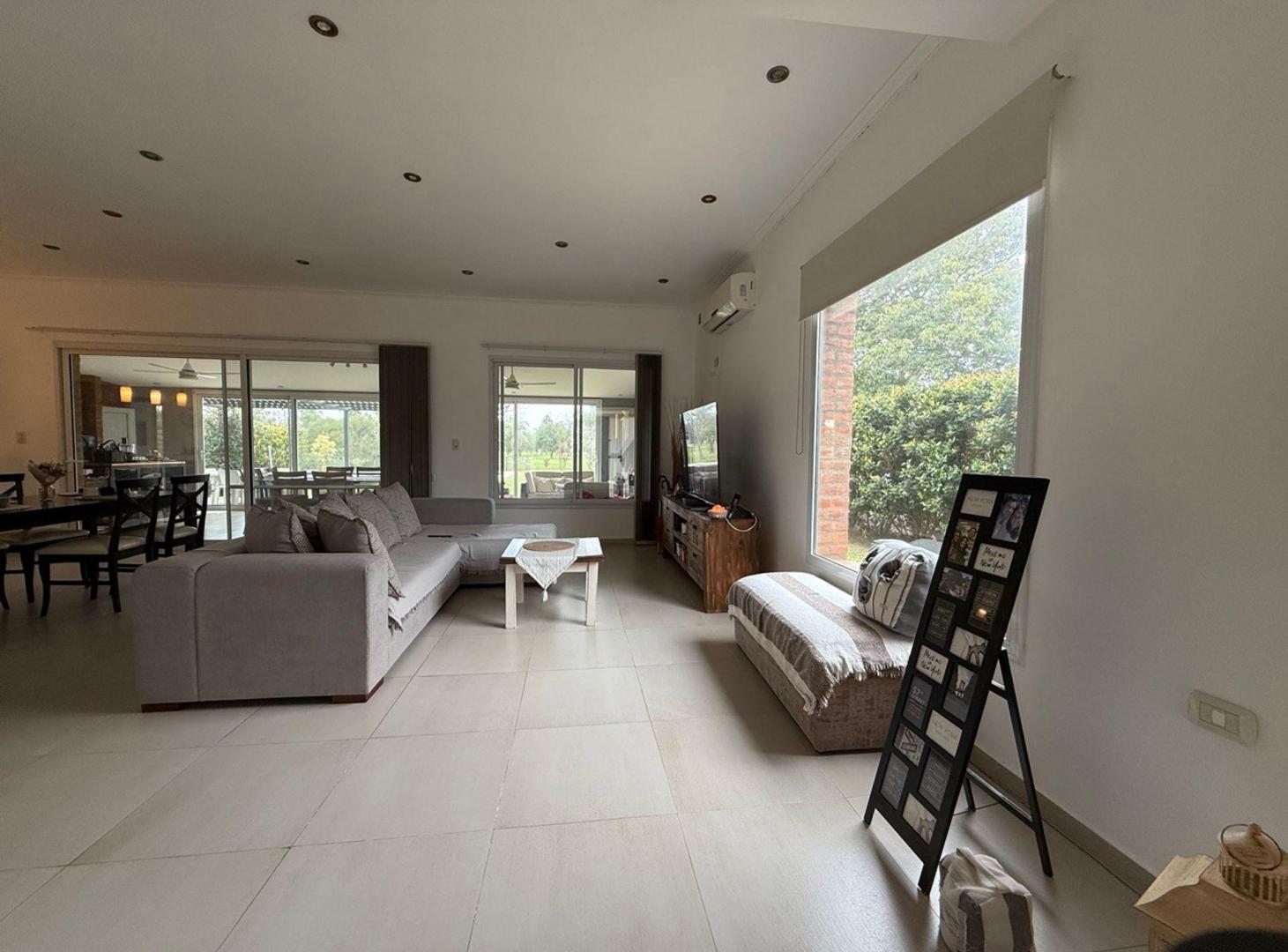 Foto de ¡¡ CASA IMPERDIBLE EN AIRES DEL LLANO !!, imagen 3
