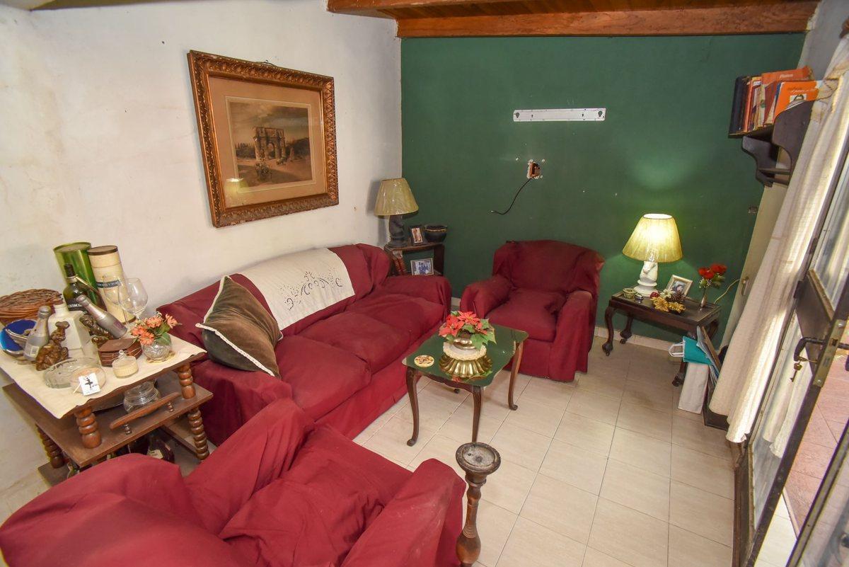 Foto de Venta 3 Casas con Gran Terreno 413 m.a refaccionar, imagen 5