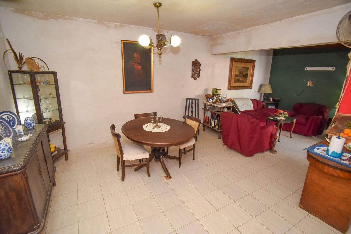 Foto de Venta 3 Casas con Gran Terreno 413 m.a refaccionar, imagen 2