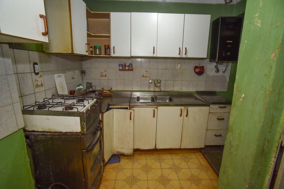Foto de CASA EN VENTA ,ZONA SUR A METROS DE AV. FREYRE., imagen 4