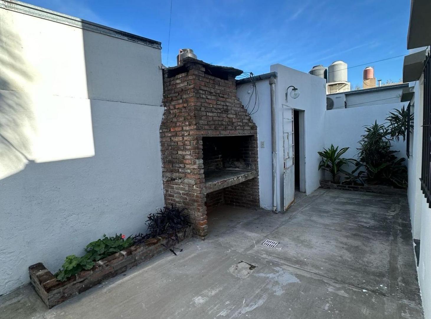 Foto de CASA A LA VENTA EN SARGENTO CABRAL, imagen 4