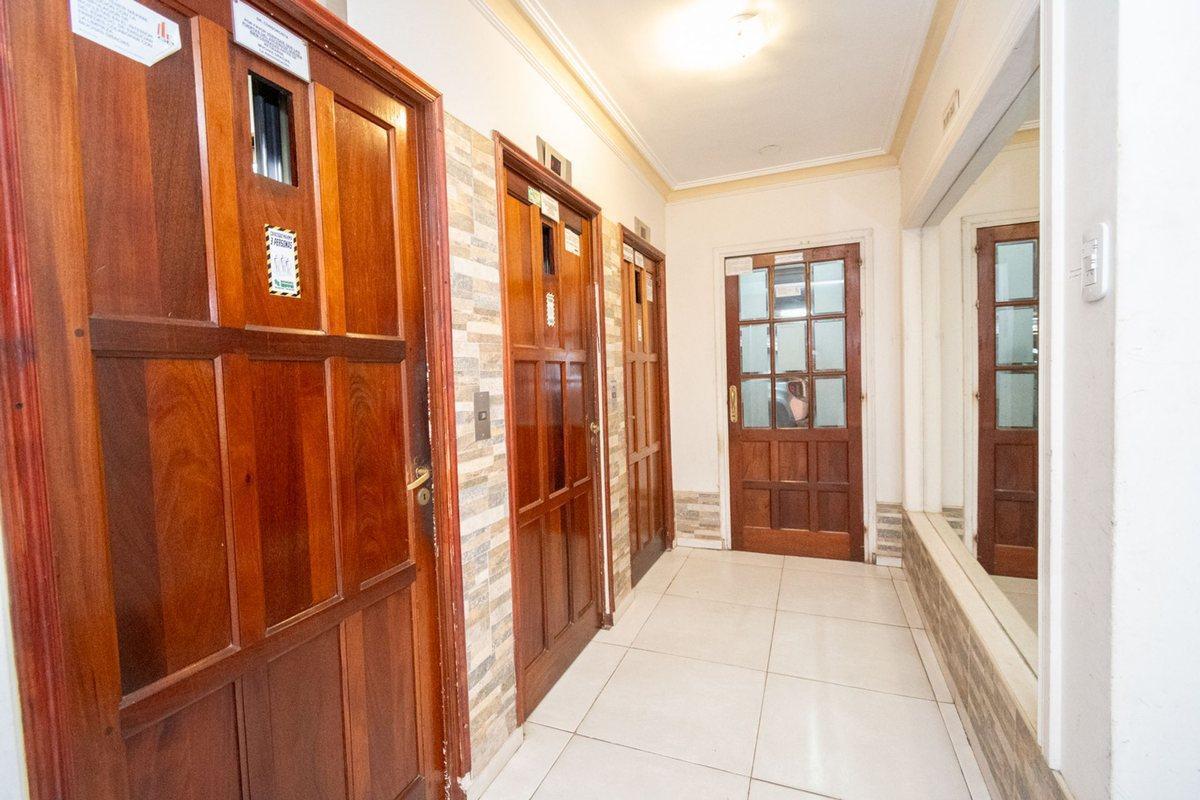 Foto de VENTA DPTO 2 DORMITORIOS - CENTRO, imagen 2