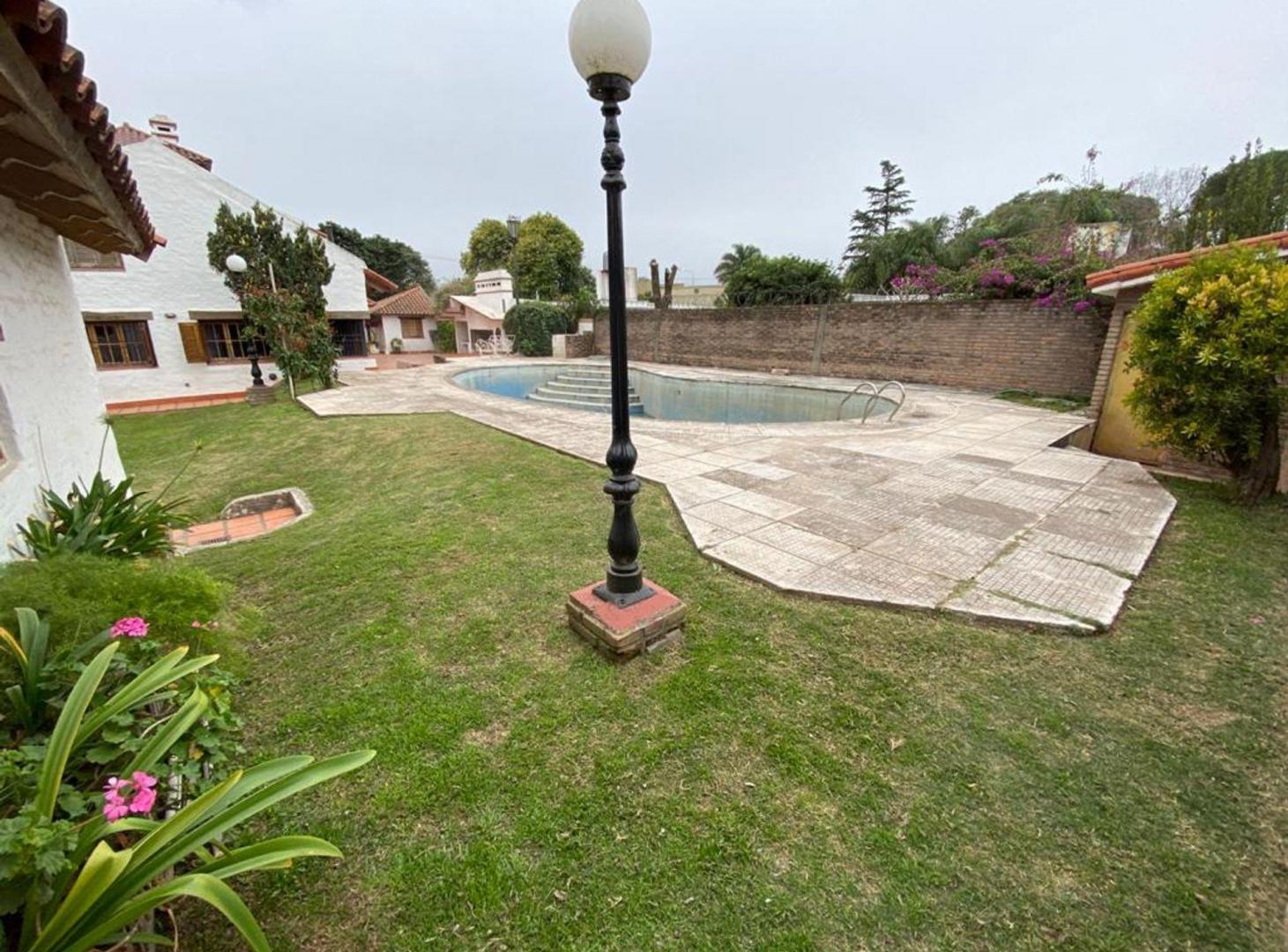 Foto de EXCELENTE CHALET EN VENTA EN SANTO TOMÉ, imagen 3