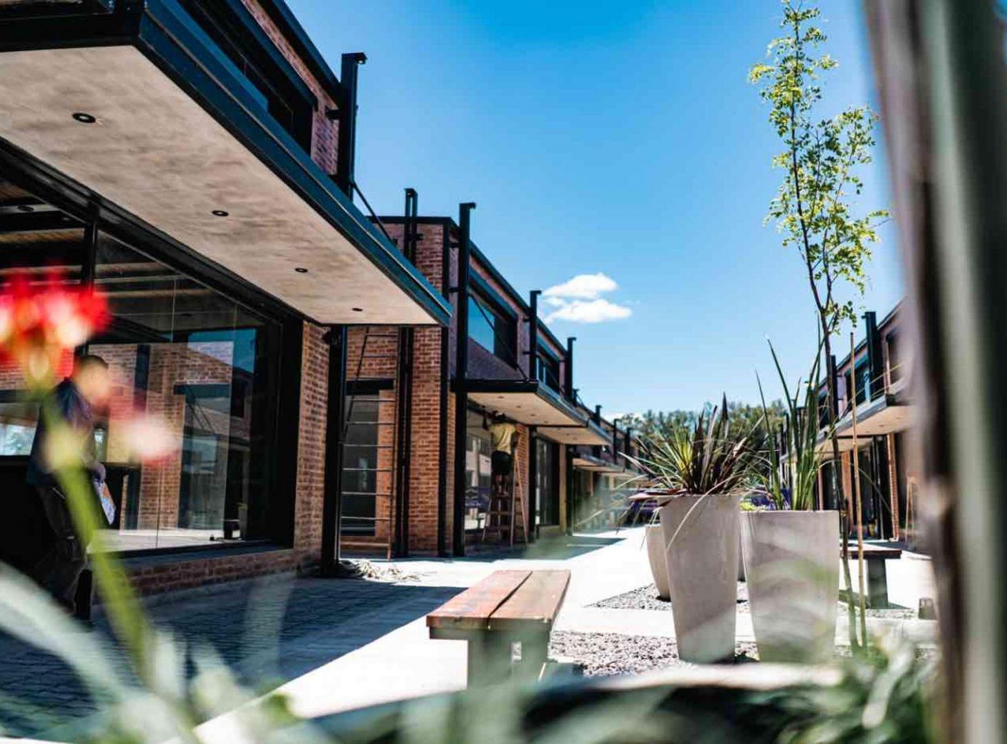 Foto de VENTA LOCAL COMERCIAL EN ZONA DE BARRIOS, imagen 2