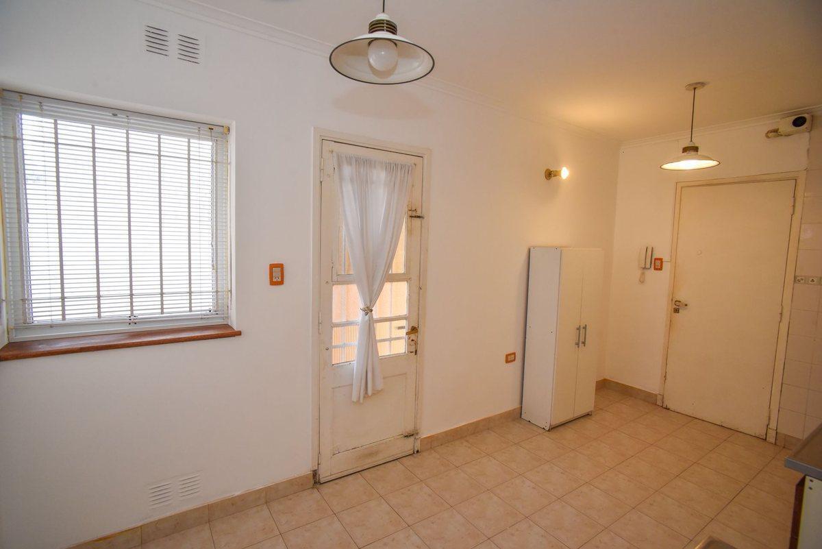Foto de Hermoso y amplio interno en Candioti Sur, imagen 2