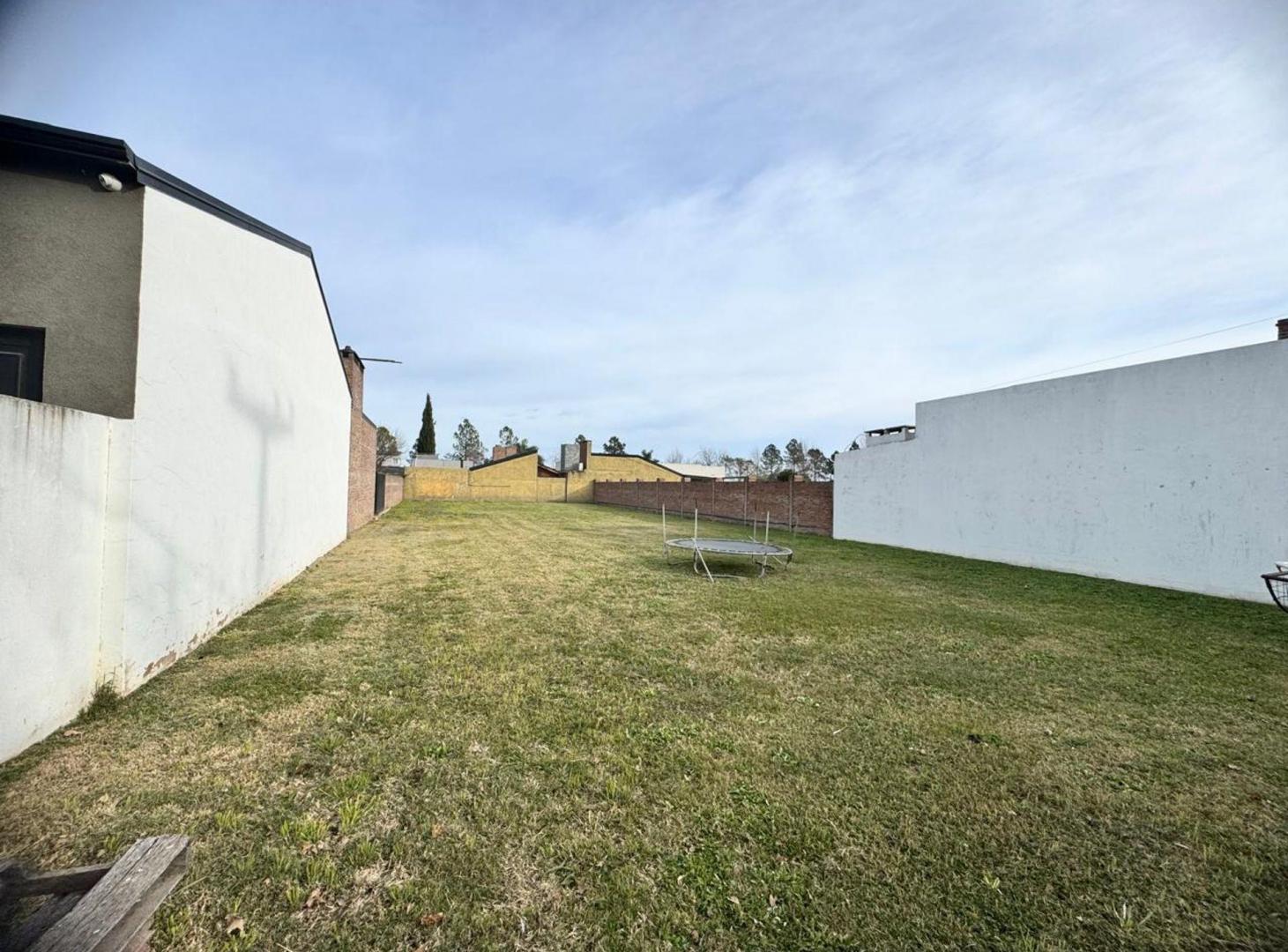 Foto de VENTA TERRENO B. Las Moras, 675 M2 con Mejoras., imagen 3