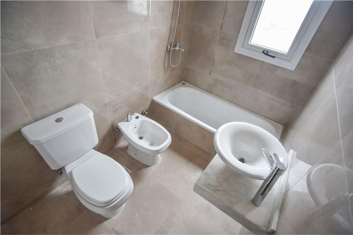 Foto de VENTA 1 DORMITORIO PALACIO PELLEGRINI CON COCHERA, imagen 2
