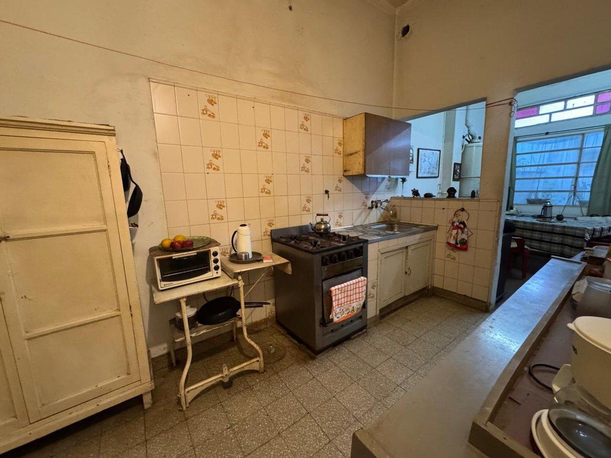 Foto de Venta!! Casa 3 Dorm. Francia 2460 APTA HIPOTECARIO, imagen 2
