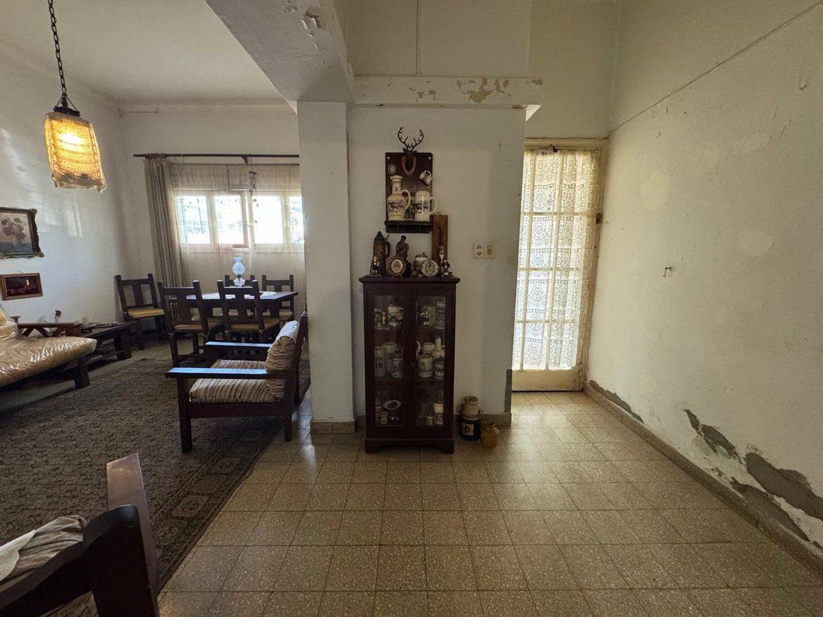 Foto de Venta!! Casa 3 Dorm. Francia 2460 APTA HIPOTECARIO, imagen 3