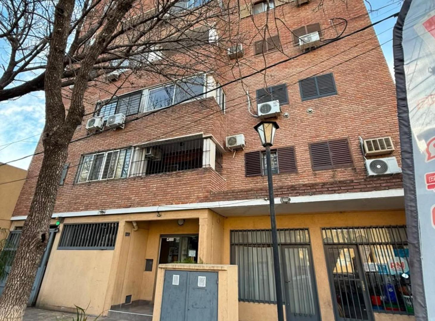 Foto de REMAX VENDE DEPARTAMENTO EN BARRIO SUR, imagen 1