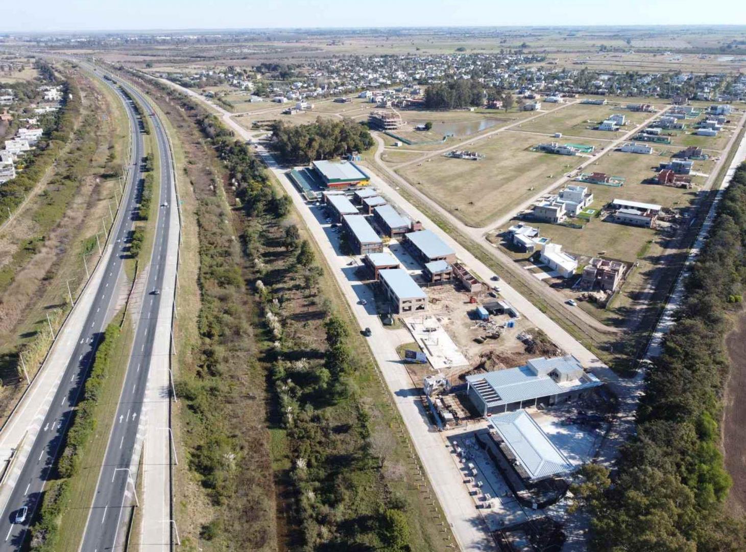 Foto de Venta Local en Paseo de las Acacias, imagen 2