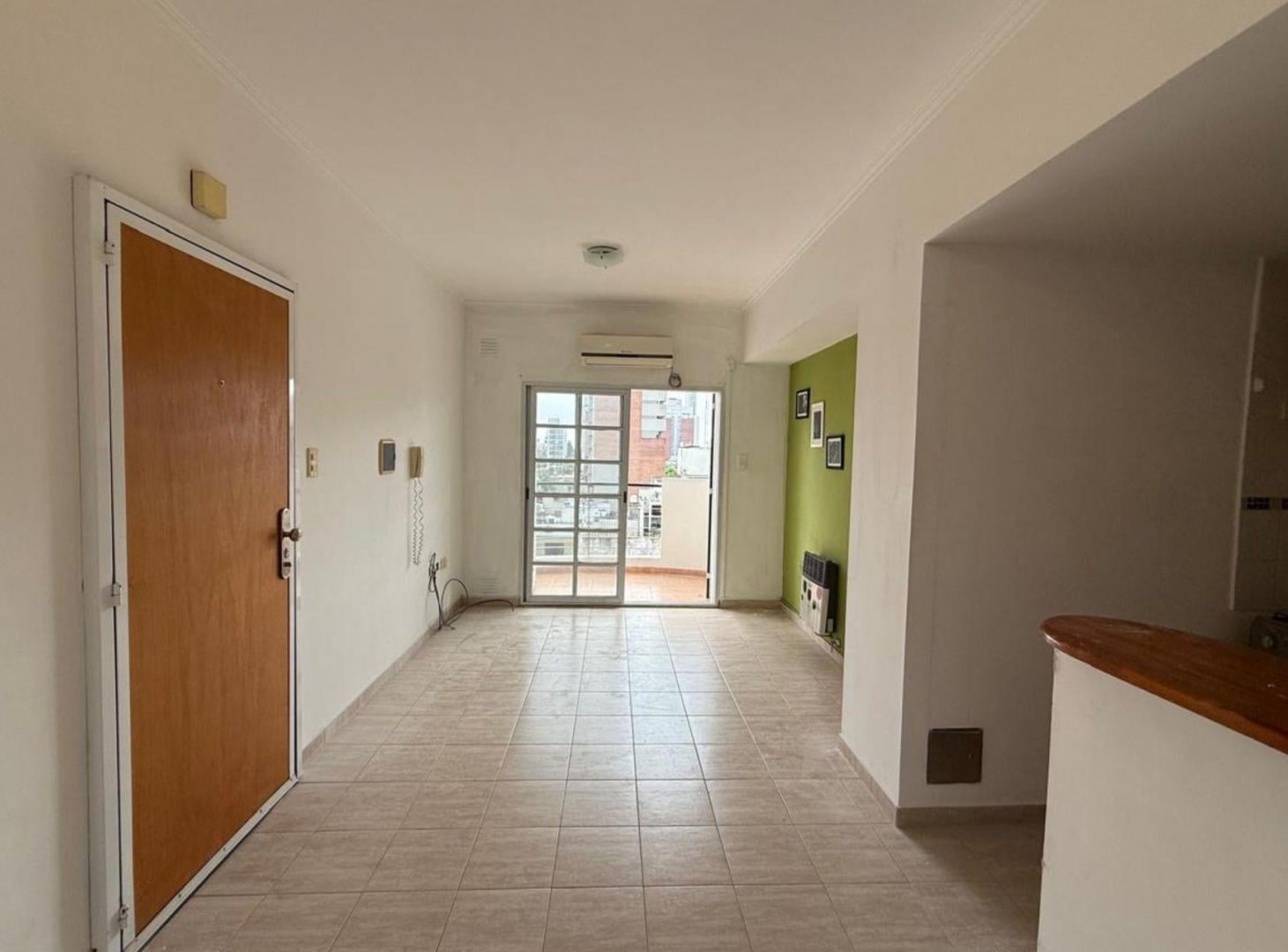 Foto de VENTA DPTO. 2 DORMIT. C/COCHERA B° CONSTITUYENTES, imagen 4