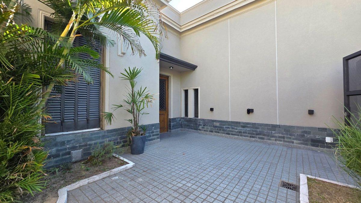 Foto de SE VENDE CASA DE CATEGORIA A 100M DE BV GALVEZ, imagen 4