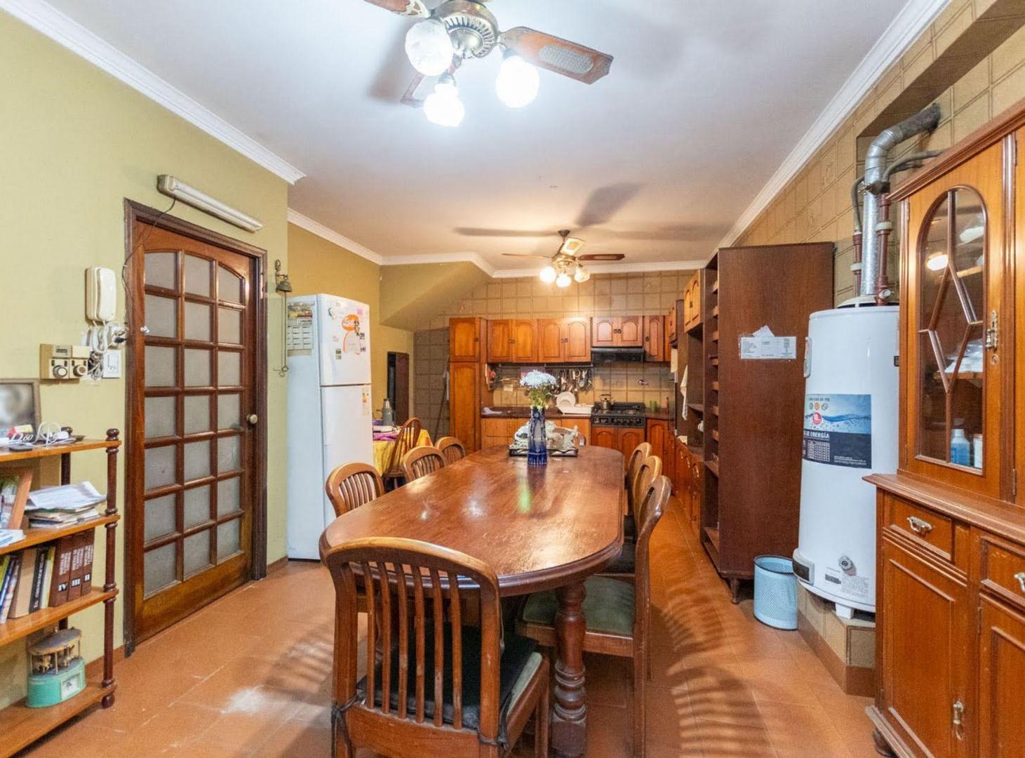 Foto de Gran inmueble con 2 locales comerciales y vivienda, imagen 5