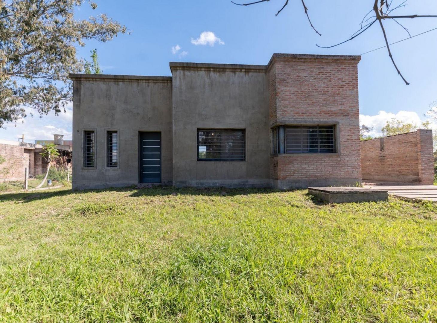 Foto de Venta Casa moderna en Lomas de San José, imagen 1