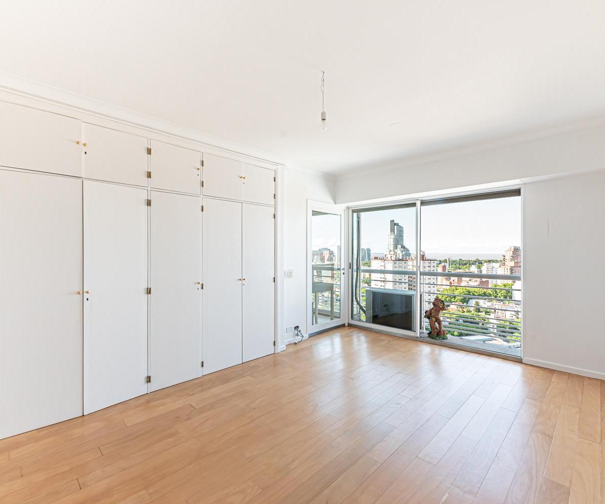 Exclusivo Dúplex en Altura con Jardín Propio y Vistas Únicas Al Río y La Ciudad 3