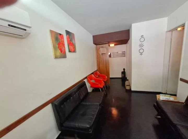 Venta Oportunidad 3 Ambientes en Pb Av Constituyentes Apto Prof. o Vivienda 3