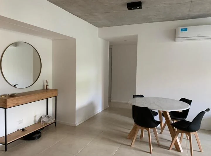 ALQUILER Imperdible 3 ambientes amoblado y equipado con cochera. Villa Urquiza 2