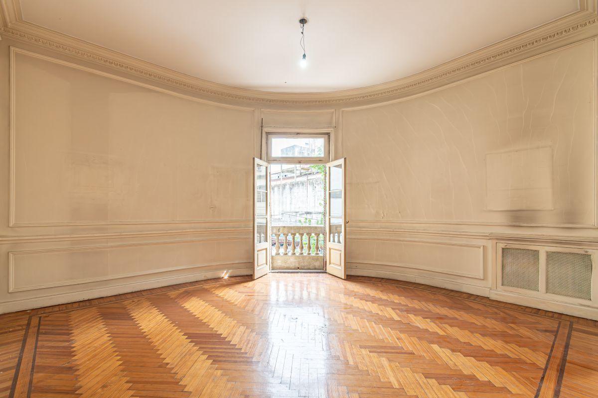Foto de VENTA SEMIPISO DE ESTILO FRANCÉS 8 ambientes en Balvanera, 226 mts, imagen 3