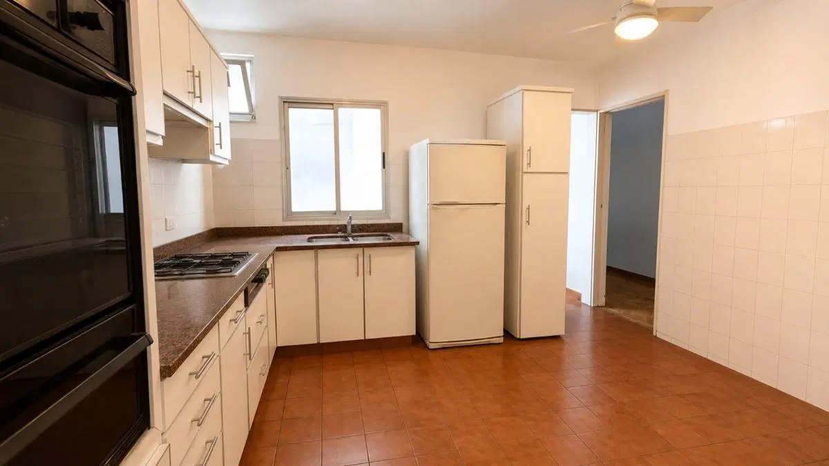 VENTA SEMIPISO 3 AMBIENTES CON DEPENDENCIA Y BALCÓN, MUY LUMINOSO Y SILENCIOSO BELGRANO/COLEGIALES 3
