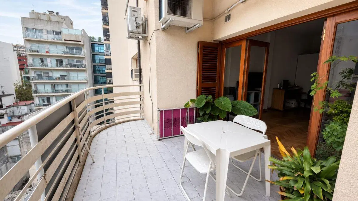 Venta Semipiso 3 Ambientes con Dependencia y Balcón, Muy Luminoso y Silencioso Belgrano/colegiales 3