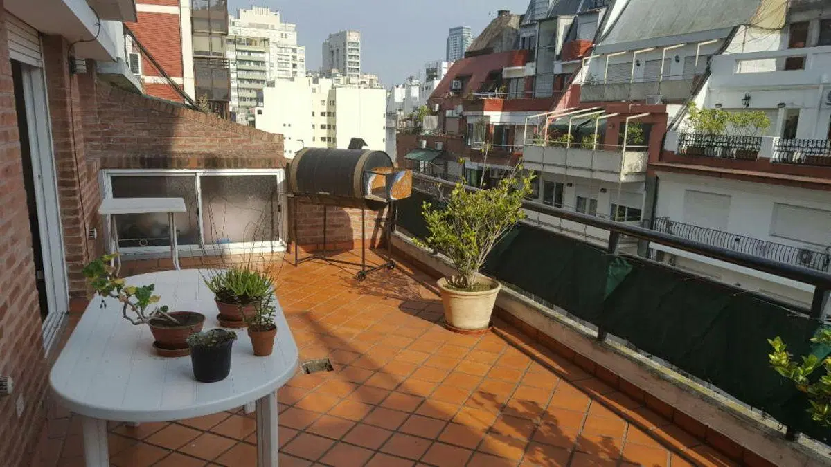 Alquiler Excelente Semipiso con Balcón Terraza, Suite, Cocina Separada, Toilette y Cochera Fija 3